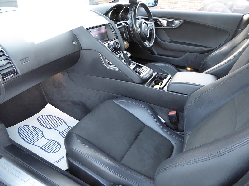 Used Jaguar F-Type 2016 for sale - 76368281: Photo 27