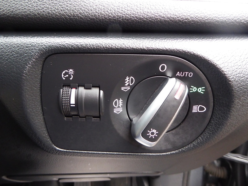 Used Audi Q3 2012 for sale - 76505605: Photo 17