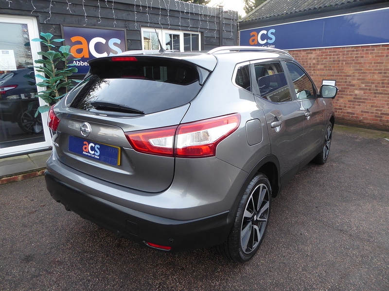 Used Nissan Qashqai 2015 for sale - 77024039: Photo 6