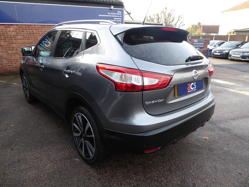 Used Nissan Qashqai 2015 for sale - 77024039: Photo 8