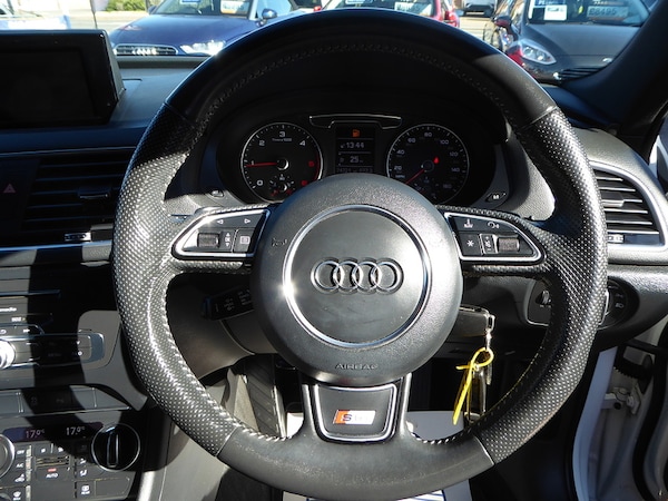 Used Audi Q3 2017 for sale - 76185763: Photo 11