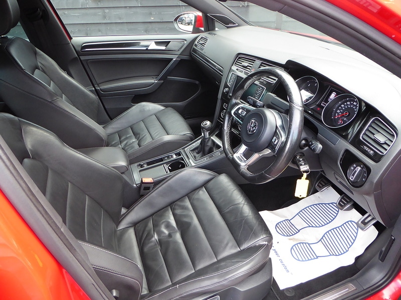 Used Volkswagen Golf 2014 for sale - 76029752: Photo 9