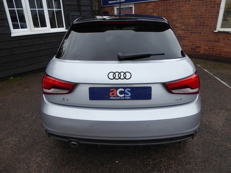 Used Audi A1 2015 for sale - 77172777: Photo 6
