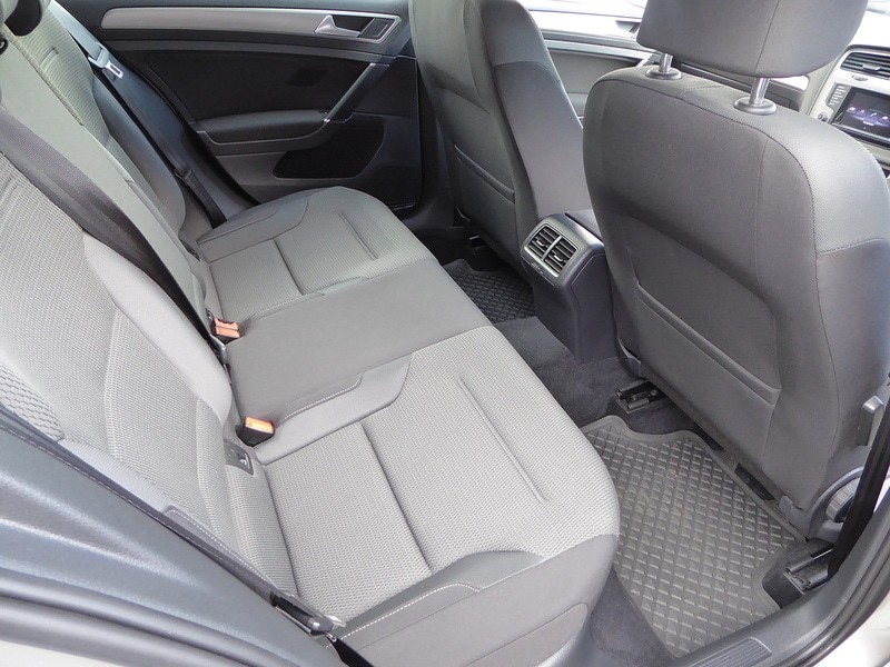 Used Volkswagen Golf 2014 for sale - 76330408: Photo 12