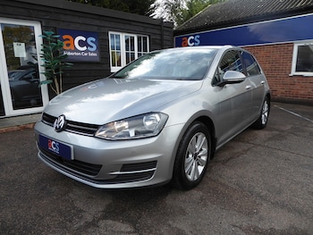 Volkswagen - Golf