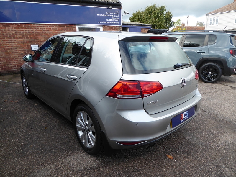 Used Volkswagen Golf 2014 for sale - 76330408: Photo 7