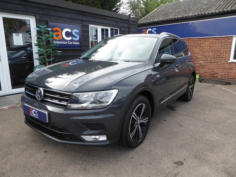 Used Volkswagen Tiguan 2017 for sale - 76287991: Photo 1