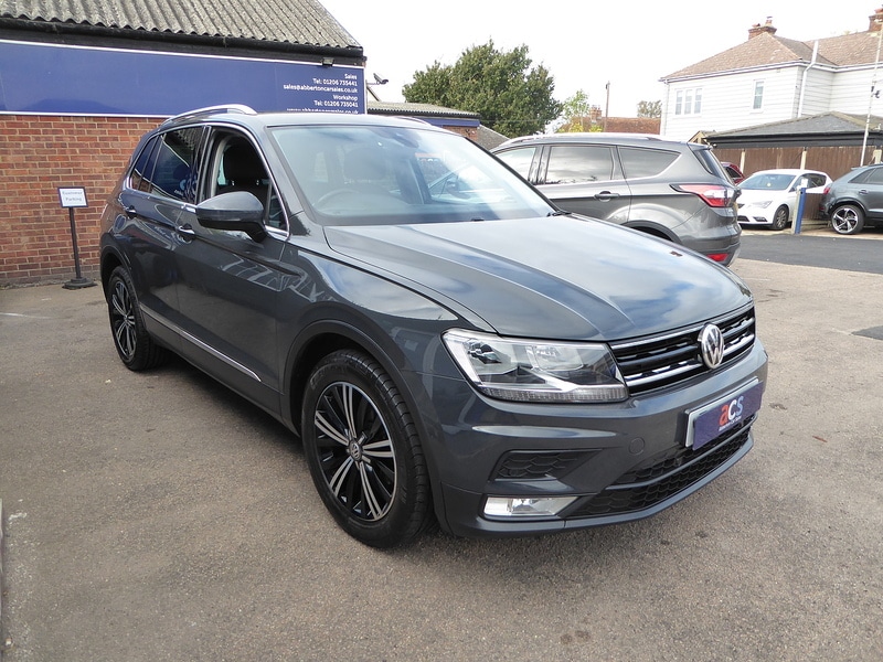 Used Volkswagen Tiguan 2017 for sale - 76287991: Photo 3