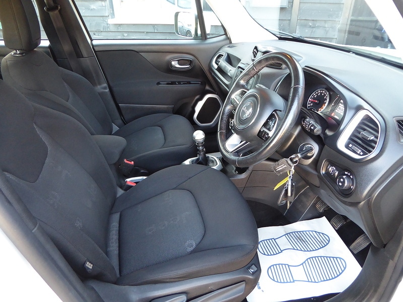 Used Jeep Renegade 2015 for sale - 76364443: Photo 9