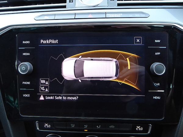 Used Volkswagen Passat 2017 for sale - 75662426: Photo 17
