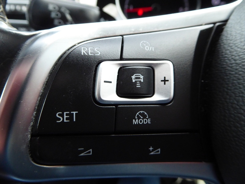 Used Volkswagen Golf 2016 for sale - 77250869: Photo 20