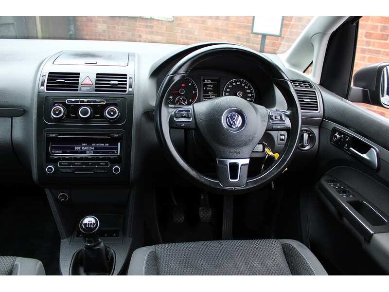 Used Volkswagen Touran 2014 for sale - 77508089: Photo 14