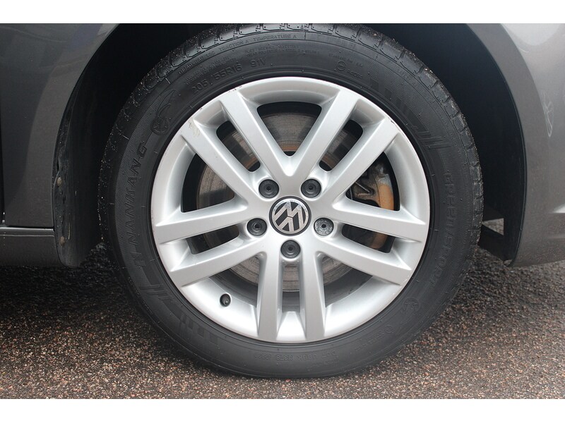Used Volkswagen Touran 2014 for sale - 77508089: Photo 23