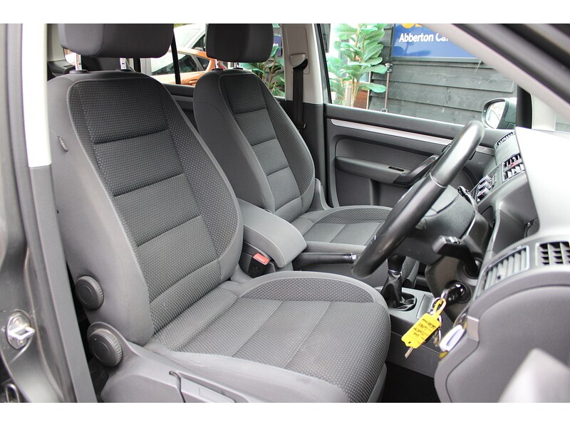 Used Volkswagen Touran 2014 for sale - 77508089: Photo 9