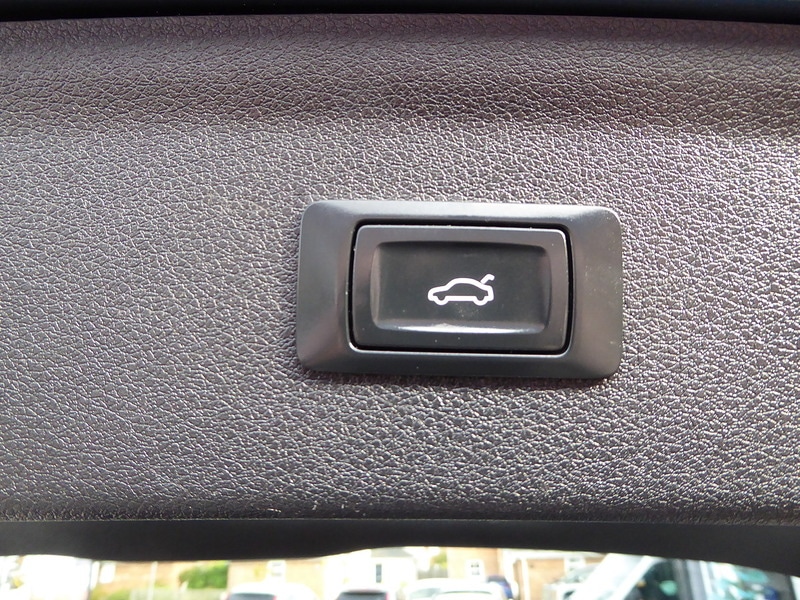 Used Audi Q3 2017 for sale - 76496932: Photo 18