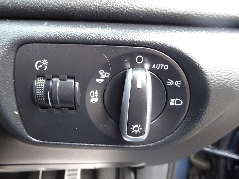 Used Audi Q3 2017 for sale - 76496932: Photo 21