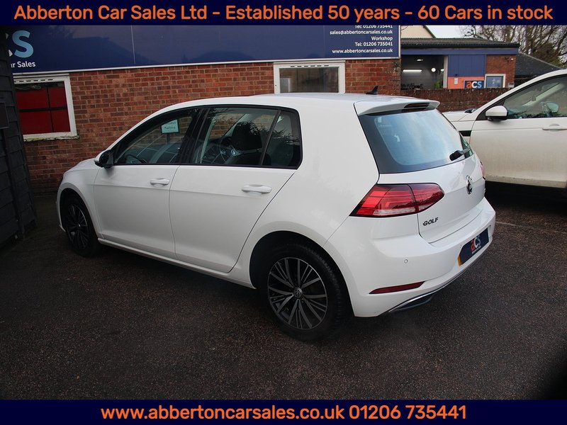Used Volkswagen Golf 2017 for sale - 77530291: Photo 7