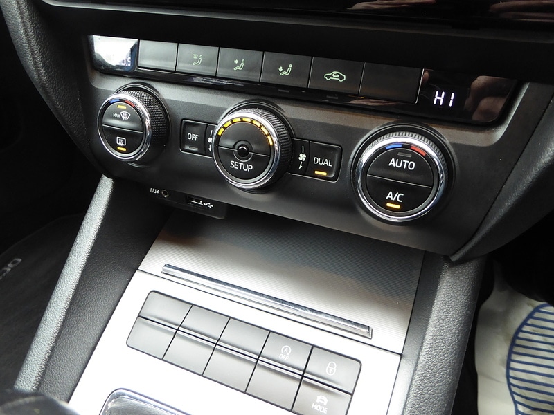 Used Skoda Octavia 2014 for sale - 77298340: Photo 17