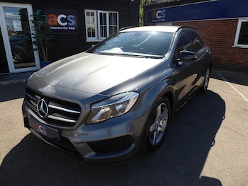 Mercedes-Benz - GLA