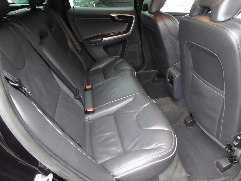 Used Volvo XC60 2015 for sale - 77452637: Photo 11