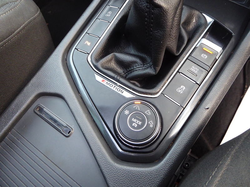 Used Volkswagen Tiguan 2016 for sale - 76879367: Photo 22