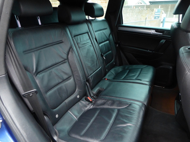 Used Volkswagen Touareg 2015 for sale - 76532164: Photo 12