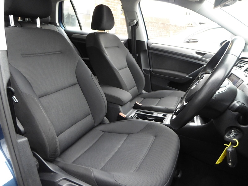 Used Volkswagen Golf 2016 for sale - 76510342: Photo 8