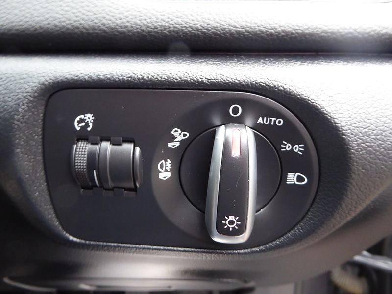 Used Audi Q3 2016 for sale - 76505607: Photo 17