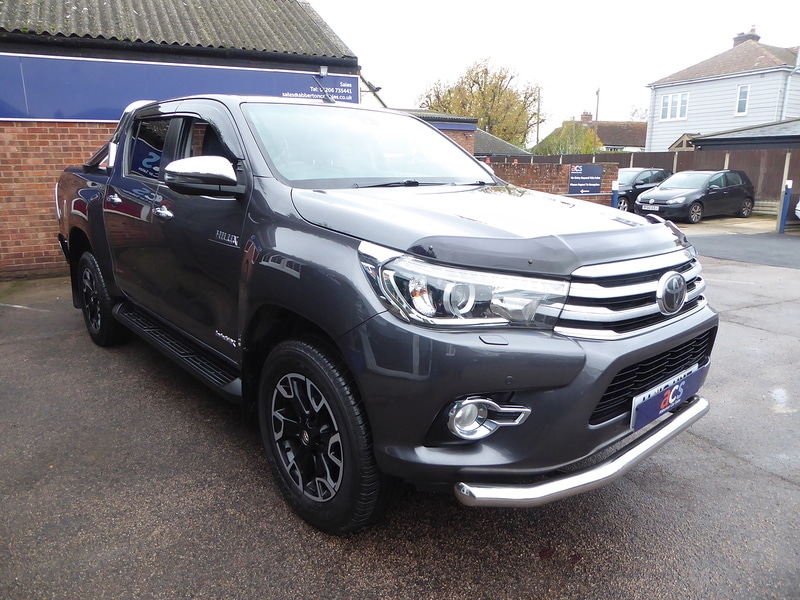 Used Toyota Hilux 2018 for sale - 76748907: Photo 4