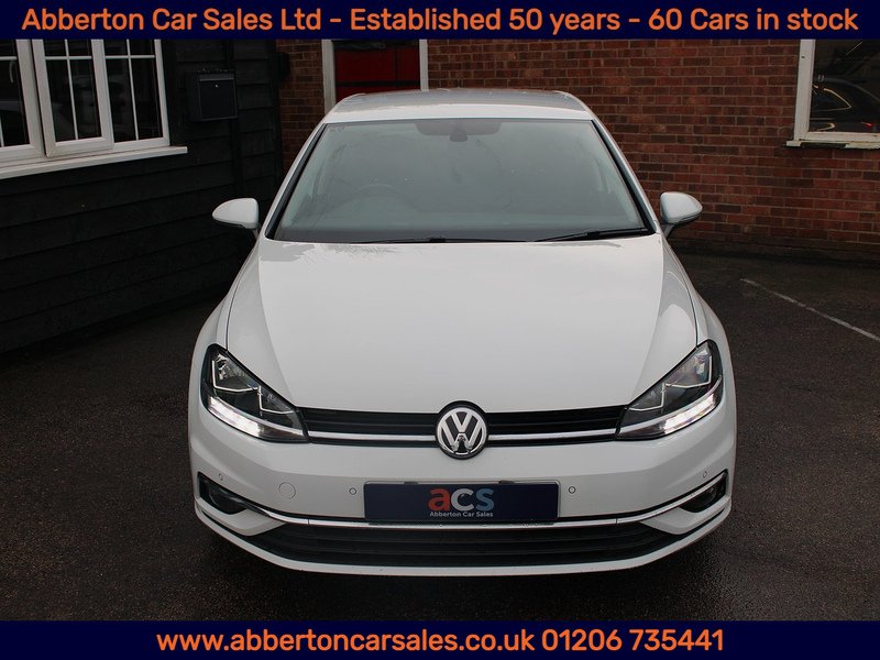 Used Volkswagen Golf 2019 for sale - 77543647: Photo 2