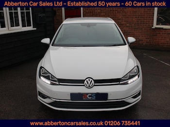 Used Volkswagen Golf 2019 for sale - 77543647: Photo