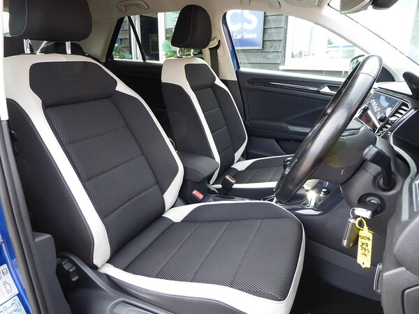 Used Volkswagen T-Roc 2018 for sale - 75567935: Photo 10