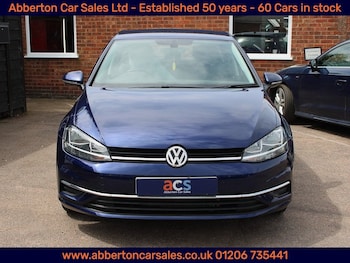 Used Volkswagen Golf 2017 for sale - 78711024: Photo