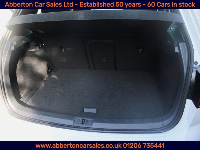 Used Volkswagen Golf 2017 for sale - 77765943: Photo 28