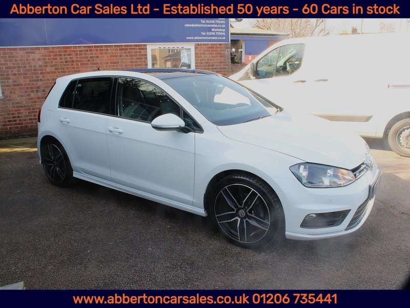 Used Volkswagen Golf 2017 for sale - 77765943: Photo 3