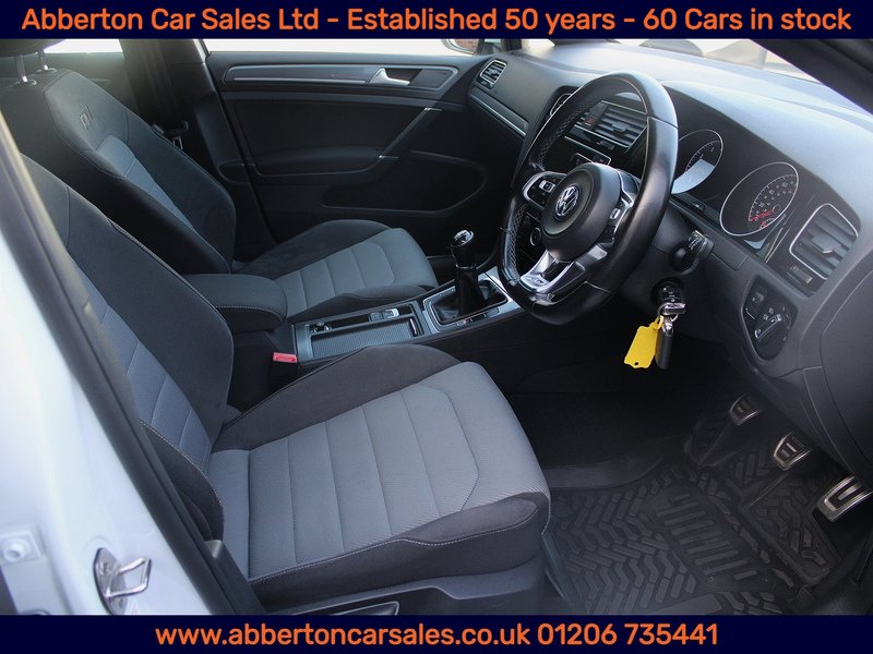 Used Volkswagen Golf 2017 for sale - 77765943: Photo 9