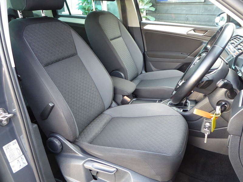 Used Volkswagen Tiguan for sale - 76413350: Photo 10