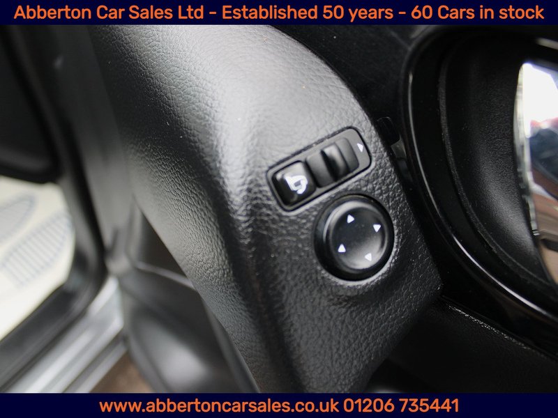 Used Nissan Qashqai 2015 for sale - 77917236: Photo 17