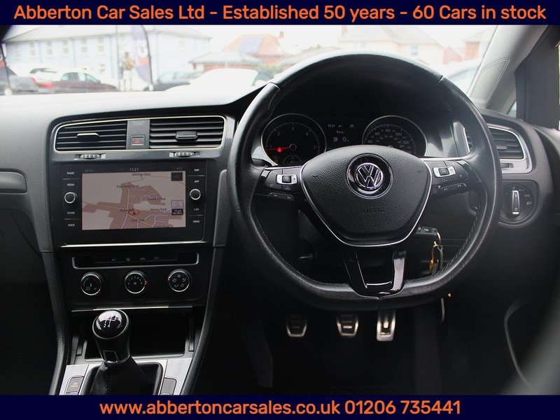 Used Volkswagen Golf 2017 for sale - 77846448: Photo 14