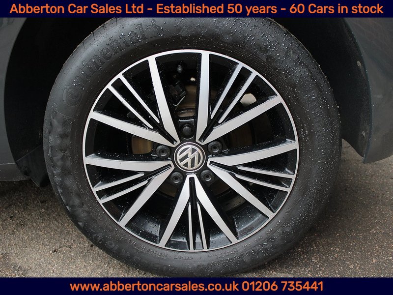 Used Volkswagen Golf 2017 for sale - 77846448: Photo 24