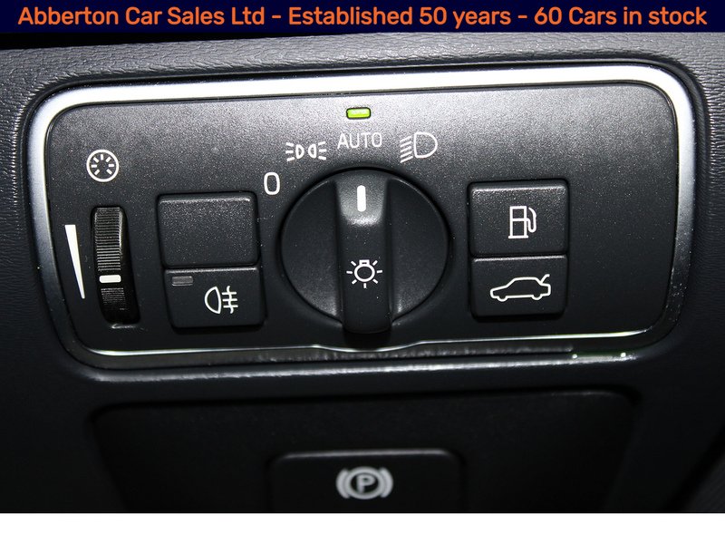 Used Volvo XC60 2015 for sale - 77547807: Photo 23