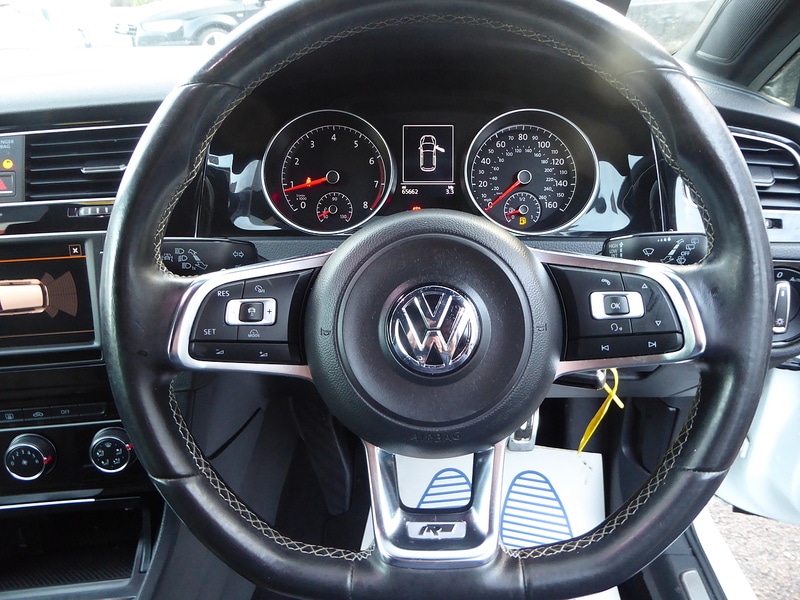 Used Volkswagen Golf 2015 for sale - 77222975: Photo 13