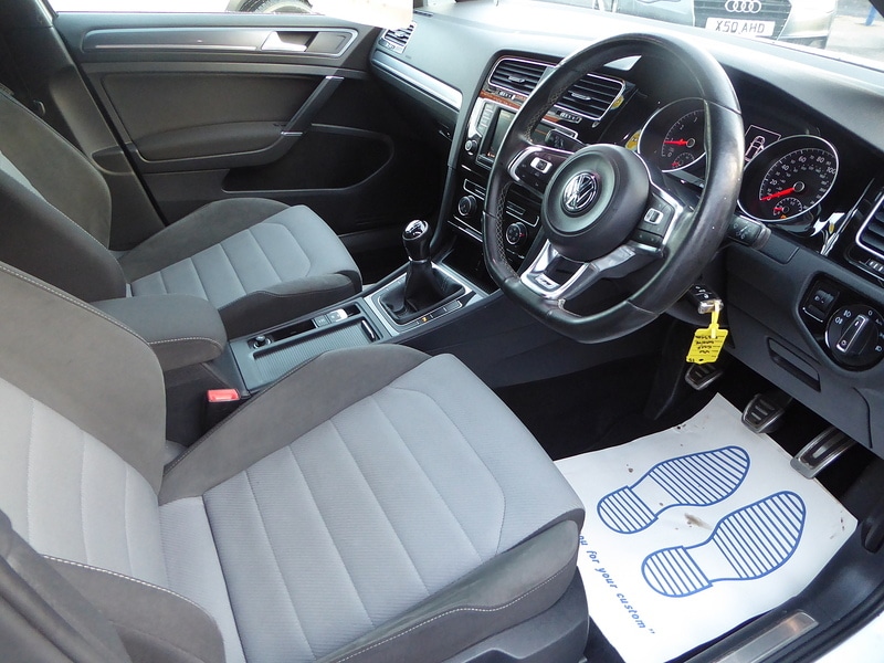 Used Volkswagen Golf 2015 for sale - 77222975: Photo 9