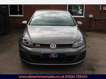 Used Volkswagen Golf 2015 for sale - 78632594: Photo