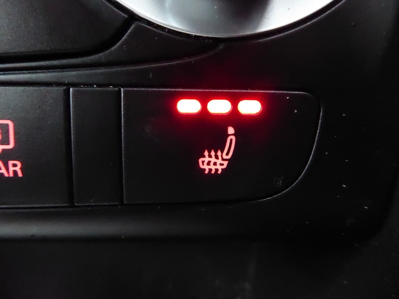 Used Audi Q3 2012 for sale - 76982549: Photo 18