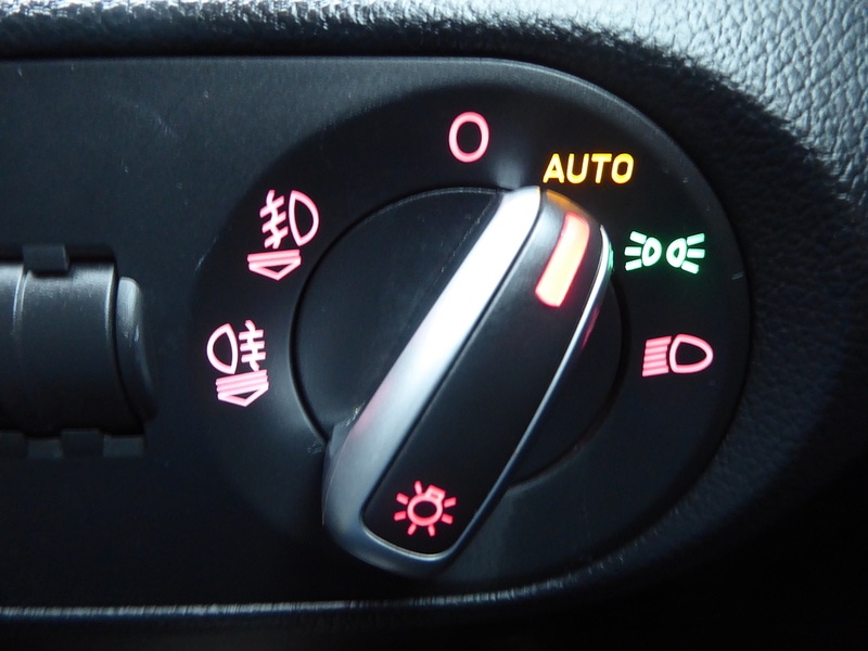 Used Audi Q3 2012 for sale - 76982549: Photo 21