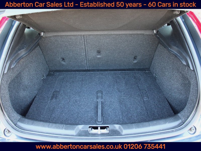 Used Volvo V40 2018 for sale - 77953456: Photo 22