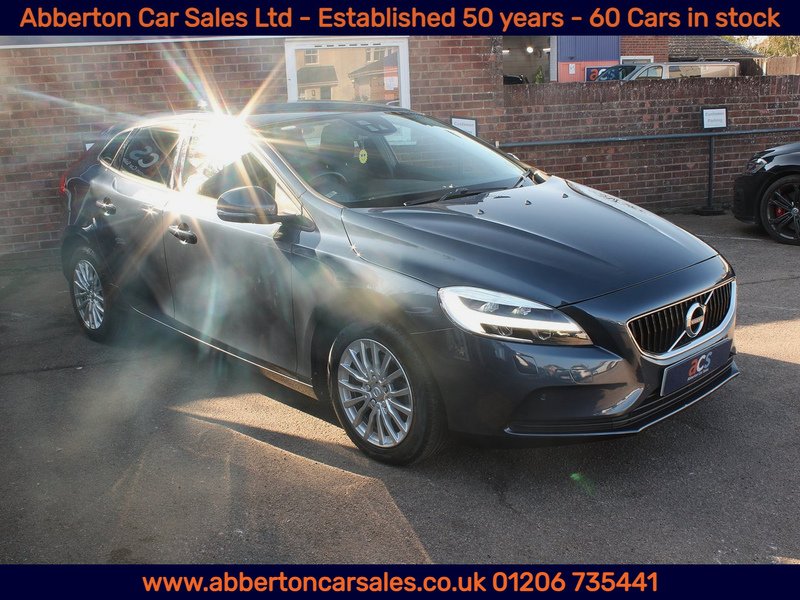 Used Volvo V40 2018 for sale - 77953456: Photo 4