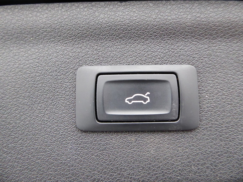 Used Audi Q3 2016 for sale - 77365233: Photo 23