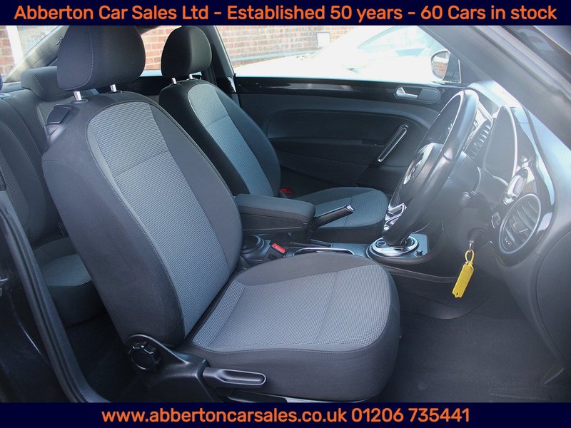 Used Volkswagen Beetle 2014 for sale - 77836550: Photo 11